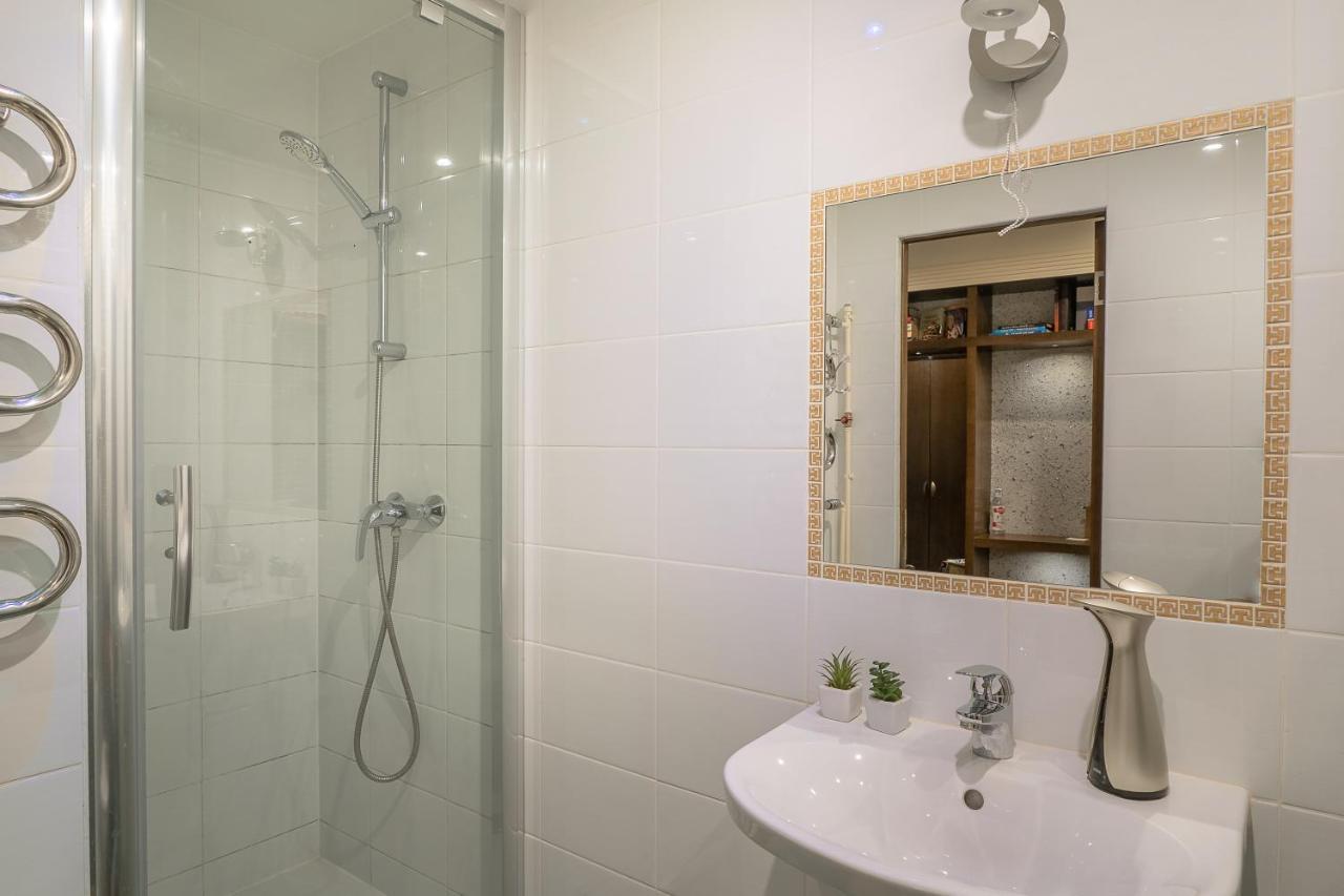 Andrea Apartment Liepaja Luaran gambar